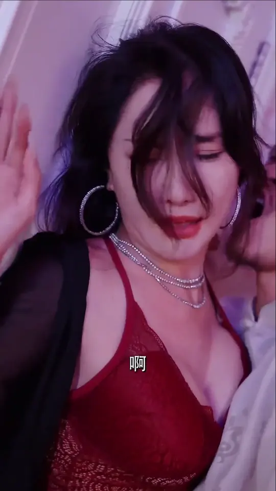 擦边短剧:禁果游戏&公公的复仇&母亲的拯救&瘸子的游戏&跳动的心弦 《擦边短剧:禁果游戏&公公的复仇&母亲的拯救&瘸子的游戏&跳动的心弦》短剧封面