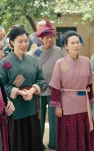《震惊值拉满，灾荒年我靠系统翻身&震惊值拉满灾荒年我靠系统翻身（80集）时一（夸克网盘）》短剧封面