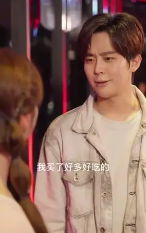《他的小月光（83集）闫睿豪＆何可人（夸克网盘）》短剧封面