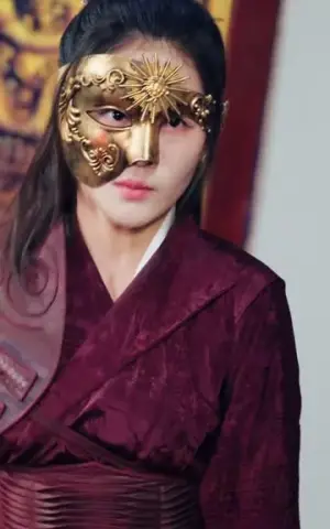 《吾皇在上小女子在下》短剧封面