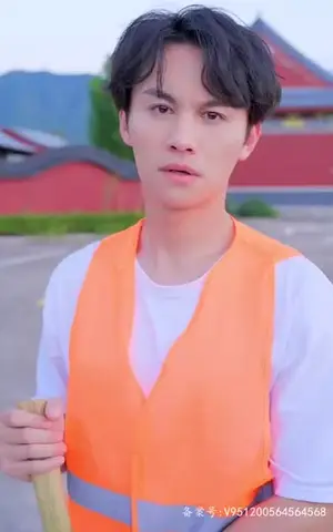 《绝世龙君（84集）》短剧封面