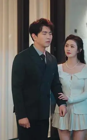 《千古一帝镇乾坤＆朕说俄语你怕什么（70集）于介平＆张婉琳（夸克网盘）》短剧封面