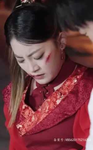 《仙人竟是我自己》短剧封面