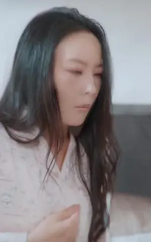 《产房见人心》短剧封面