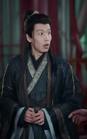 《我儿大孝，非要坑我成大帝》短剧封面