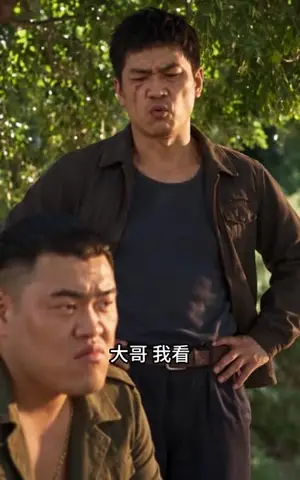 《闺蜜齐穿书：妯娌联手拿捏全家（192集）（夸克网盘）》短剧封面