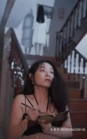 《绝命洗屋人》短剧封面