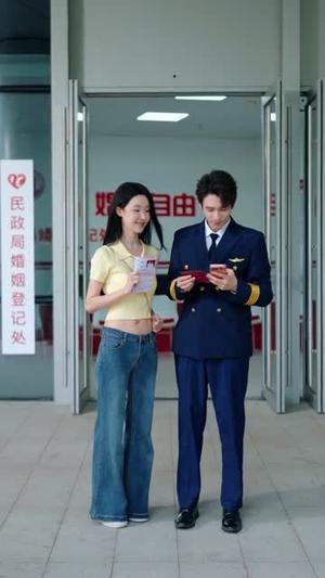 滢滢一顾（70集）罗奕&罗楚凡（夸克网盘）封面