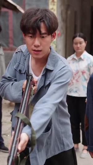 60年代绑定抽奖系统成赢家（100集）王大钱＆马丽莎（夸克网盘）封面图 - 爱情短剧
