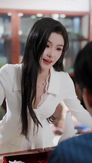 透视，赌石，捡漏，美女！全都有（80集）王奥龙＆陈含（夸克网盘）封面图 - 短剧短剧