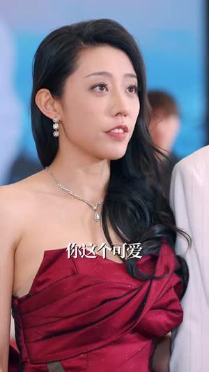 退婚后，成了女总裁的掌心宠（78集）韩非儿&刘锦辰（夸克网盘）封面图 - 都市短剧