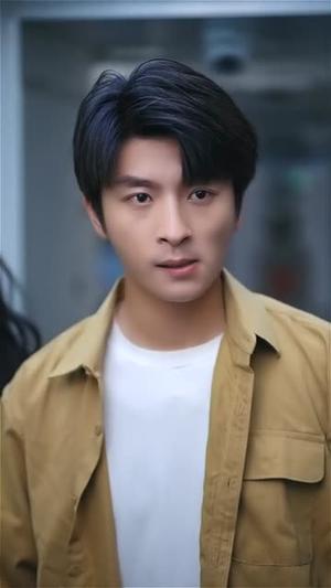 我的报纸能预知未来（95集）王艺珂封面图 - 奇幻短剧