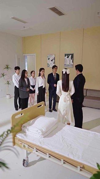 谁允许你当女主了（60集）王依丹&龙泽鸣封面图 - 都市短剧