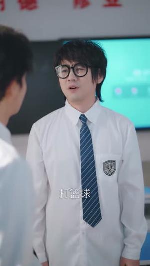 开局与校花领证，我成了全球寡头（81集）毛唯嘉&周靖翔（夸克网盘）封面图 - 都市短剧