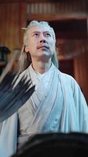 糟糕，皇后娘娘又又又磨刀了（100集）郭佳乐＆汪巧（夸克网盘）封面图 - 喜剧短剧