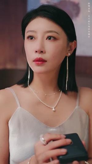 香槟色枷锁（60集）王英杰&于琬丽封面图 - 都市短剧
