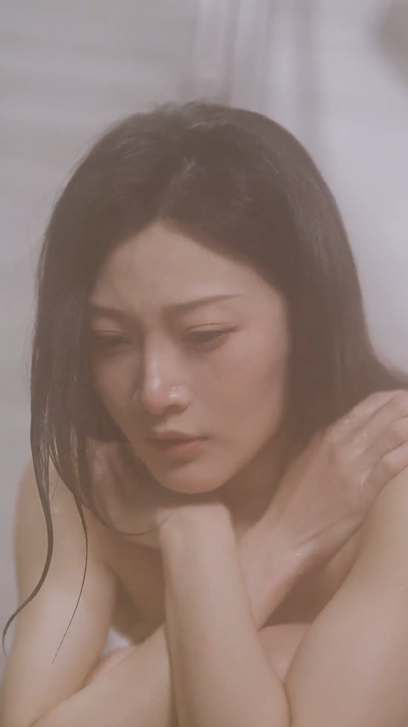 擦边短剧:公公的礼物 《擦边短剧:公公的礼物》短剧封面