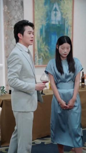 报告总裁！夫人腹肌有八块（80集）乔槿＆安奕明（夸克网盘）封面