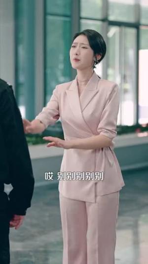 公司保安竟是财团少主（100集）（夸克网盘）封面图 - 短剧短剧