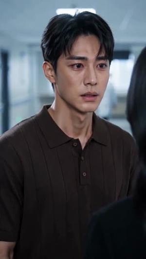 离婚后我成了前妻的甲方 《离婚后我成了前妻的甲方》短剧封面