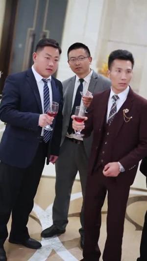 玻璃鞋上的独舞(90集)(夸克网盘) 玻璃鞋上的独舞(90集)(夸克网盘)封面