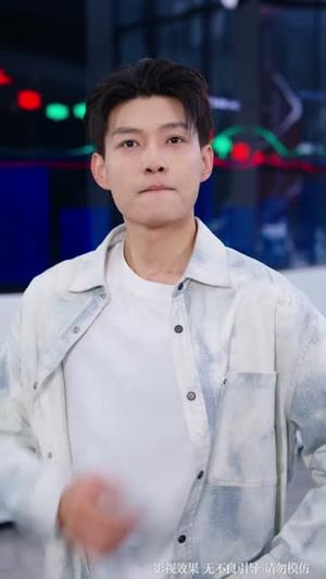 全能系统，校花的专属战神老公（80集）余欣妍＆酱爆（夸克网盘）封面图 - 短剧短剧