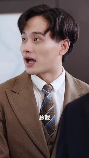 退休后怦然心动遇上你（61集）（夸克网盘）封面图 - 都市短剧