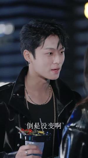 擦边剧：奈何沈总他太撩封面图 - 都市短剧