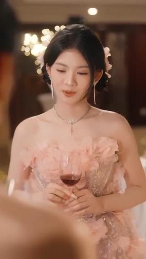 我家来了老祖宗（79集）王亦宸＆孙露鹭（夸克网盘）封面图 - 爱情短剧