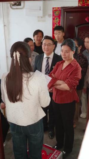举报我堆杂物，我反手搬走电梯（75集）张晓楠＆王晨（夸克网盘）封面图 - 短剧短剧