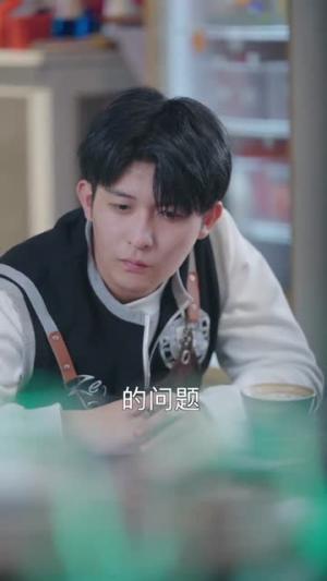 我的潮玩男友是顶流 《我的潮玩男友是顶流》短剧封面