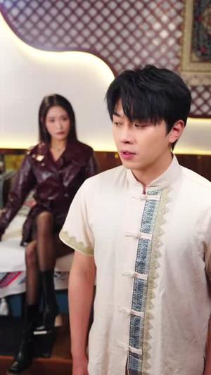 边境逃亡：从猪仔到地下国王（81集）刘洋珂&刘星辰（夸克网盘）封面图 - 悬疑短剧