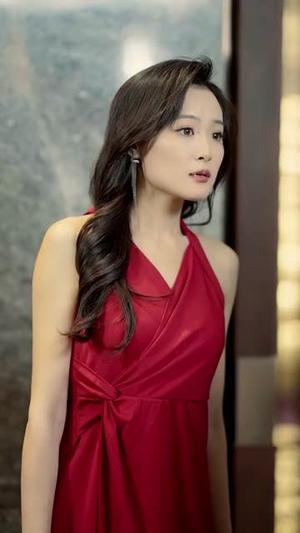 霍总夫人竟是养猪达人（65集）赖艺（夸克网盘）封面图 - 都市短剧