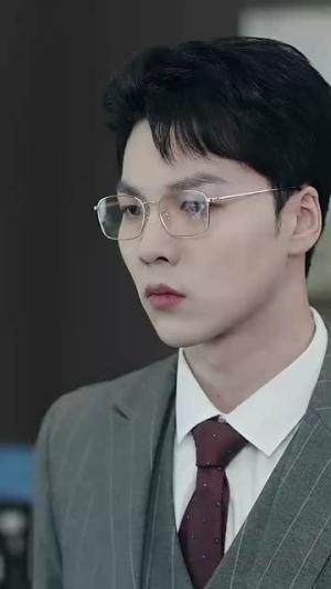 新：潜龙在渊（37集）马祈欣（夸克网盘）封面图 - 短剧短剧