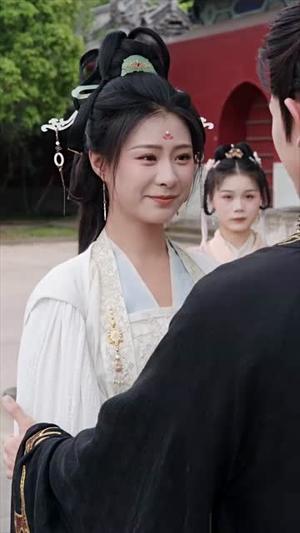 皇贵妃她怀了紫薇星（80集）陈添祥&杨瑾羽（夸克网盘）封面图 - 短剧短剧