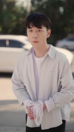 神豪：从举报通缉犯开始（82集）傅浩楠＆李杨柳（夸克网盘）封面图 - 都市短剧
