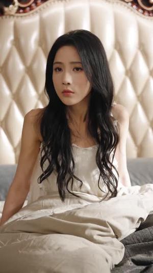 重生到结婚的第三年 《重生到结婚的第三年》短剧封面