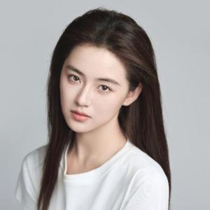 前夫请留步,我已是顾夫人 《前夫请留步,我已是顾夫人》短剧封面