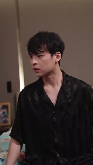 闪婚后，豪门夫妇马甲震惊全球（67集）董一一&子琪（夸克网盘）封面图 - 爱情短剧