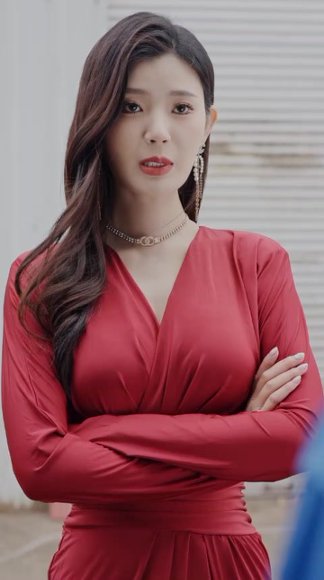 擦边剧：我的四个美女总裁老婆（完结）封面图 - 都市短剧