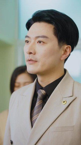 重燃玫瑰（59集）樊磊封面图 - 都市短剧