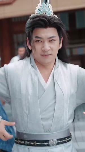 充值就能升级：我躺着成仙了（90集）李家豪&周洛伊&伊拉&尚雨茜&六六&郭明雪&蔡子菱封面图 - 奇幻短剧