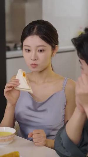 霍总你老婆才是真大佬（99集）（夸克网盘）封面图 - 都市短剧