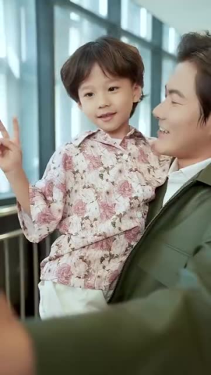 《我妹妹是大佬》短剧封面