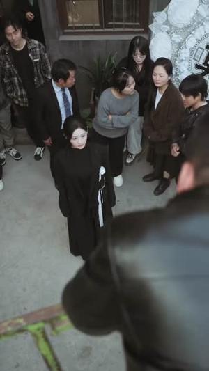 掀桌（111集）蔡欣洋＆曹赛亚＆刘擎＆杜亚飞＆钟熙（夸克网盘）封面图 - 都市短剧