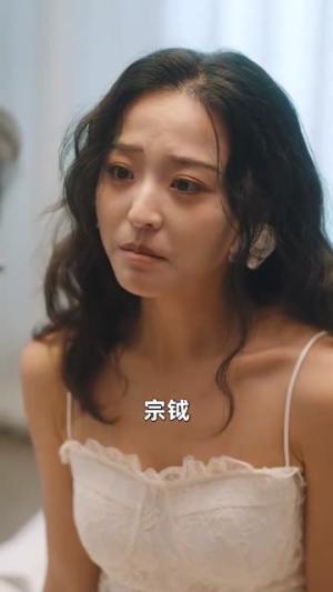 赠你玫瑰与月光（68集）何连飞＆杨佳佳（夸克网盘）封面图 - 短剧短剧