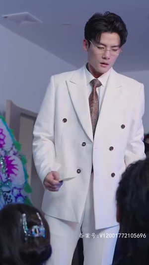 《渣爹总想和我抢妈咪（100集）》短剧封面