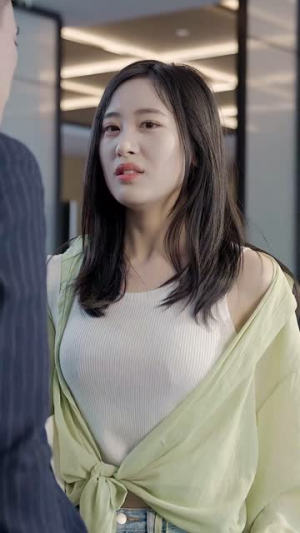 《秦爷的闪婚娇妻》短剧封面