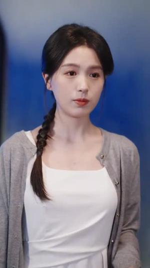 月亮先动心（73集）赵冠宇＆方思畅（夸克网盘）封面图 - 都市短剧