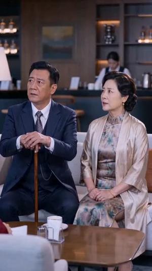 重生蚊皇步步为凰（65集）AI短剧（夸克网盘）封面